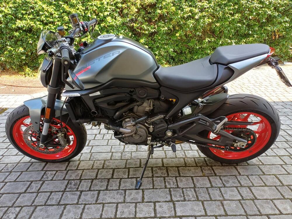 Ducati Monster 937 + (2021 - 25) (3)