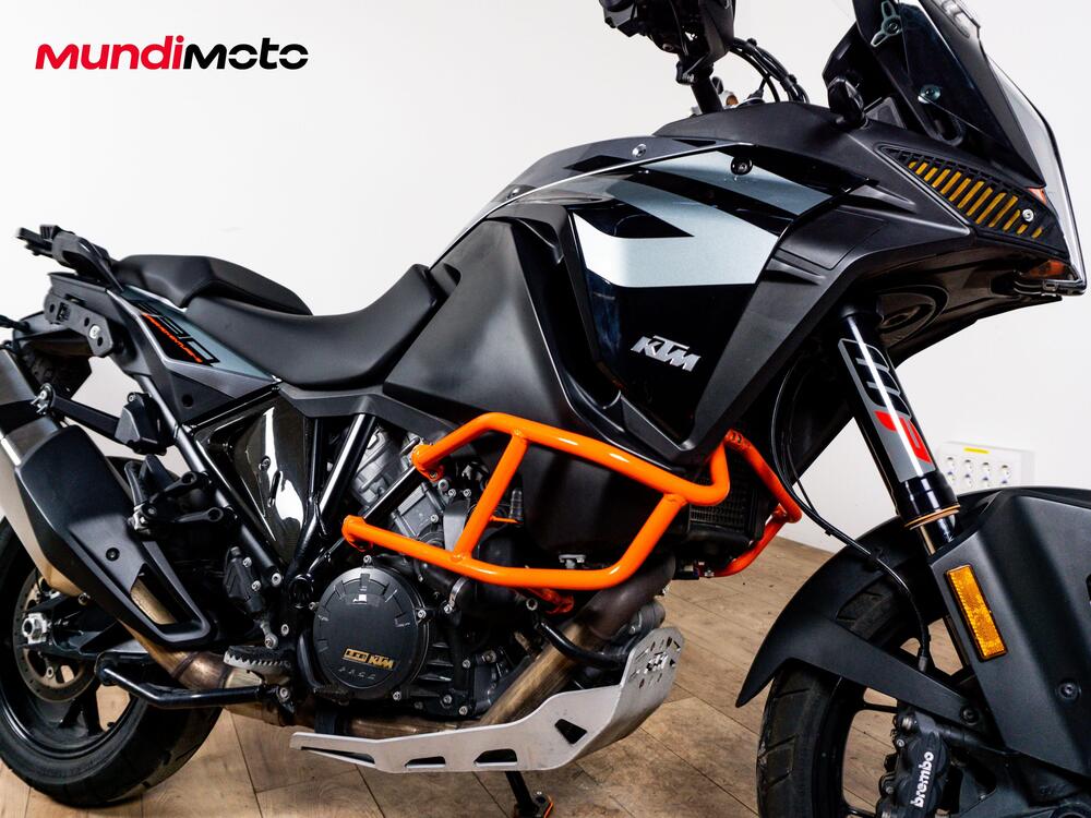 KTM 1290 Super Adventure S (2021) (5)