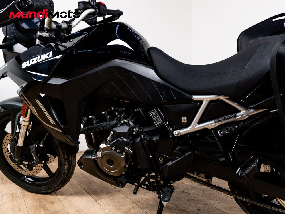 Suzuki V-Strom 800SE (2025) (10)