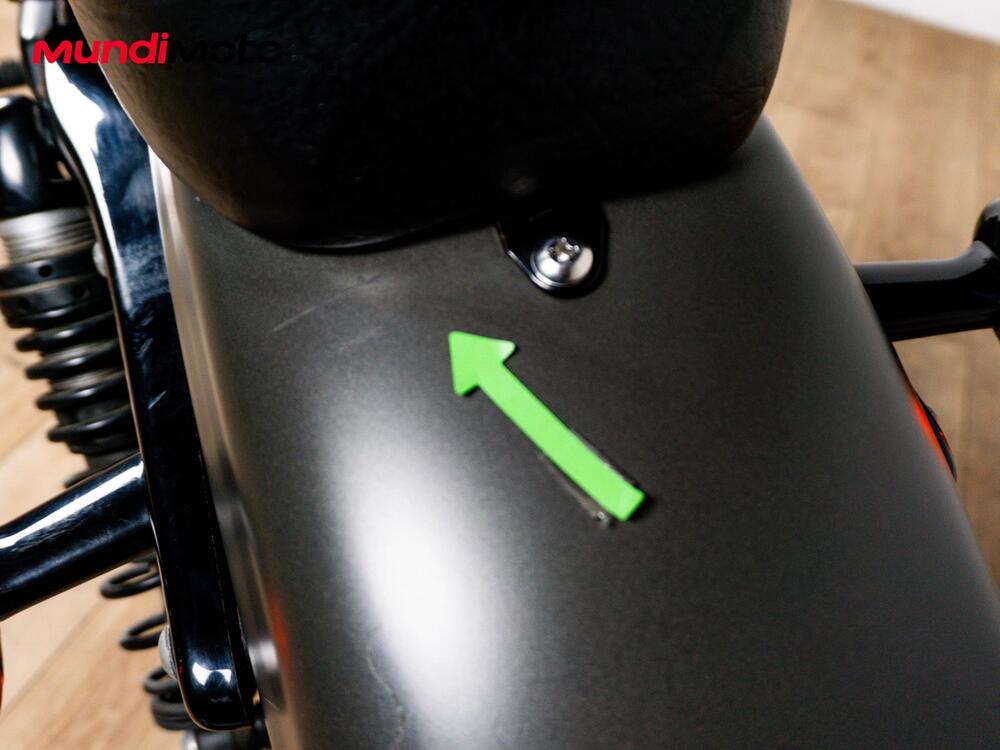 Harley-Davidson 883 Iron (2012 - 14) - XL 883N (13)