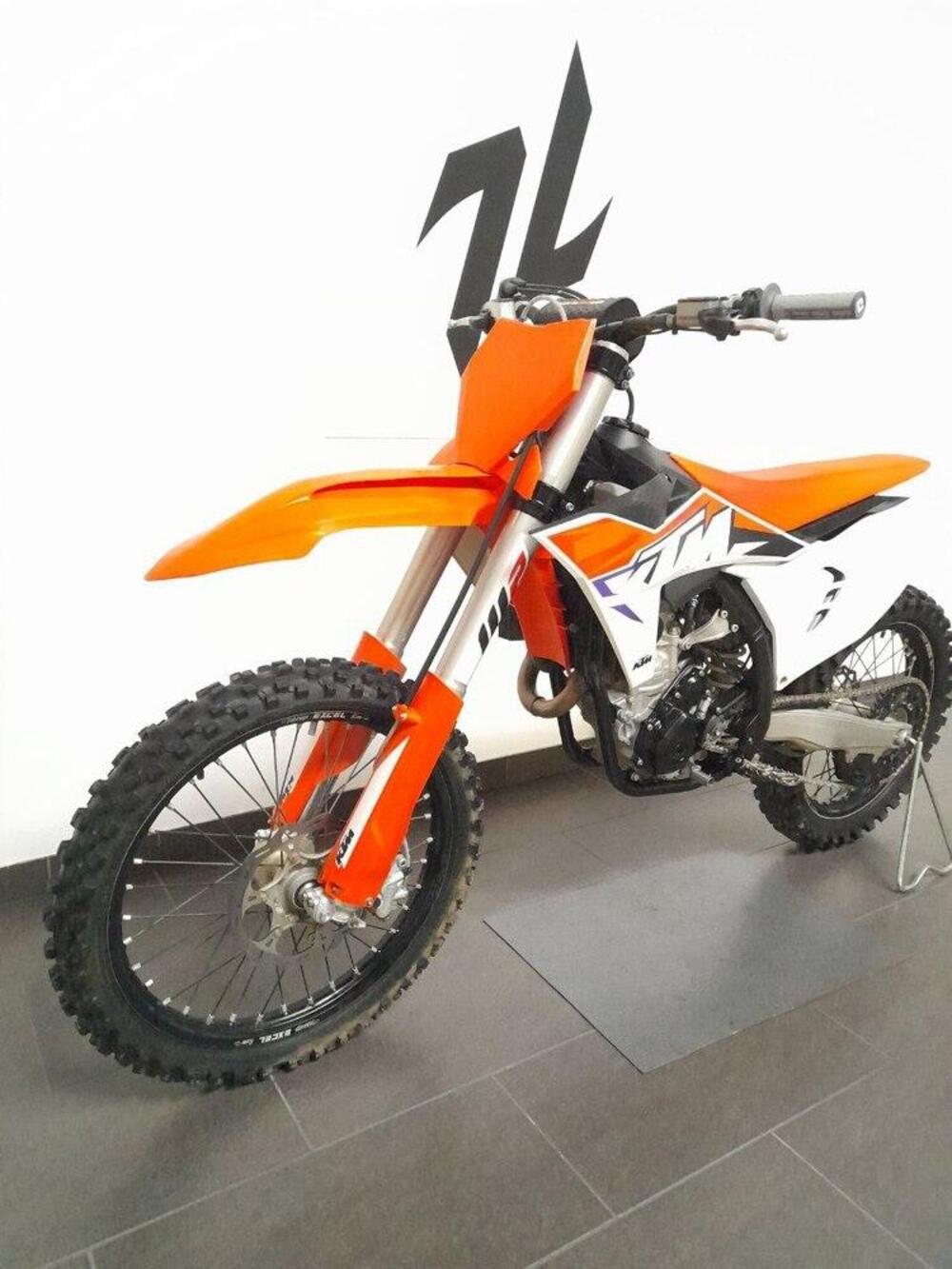 KTM 250 SX-F (2023) (2)