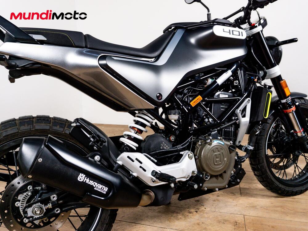 Husqvarna Svartpilen 401 (2018 - 19) (4)