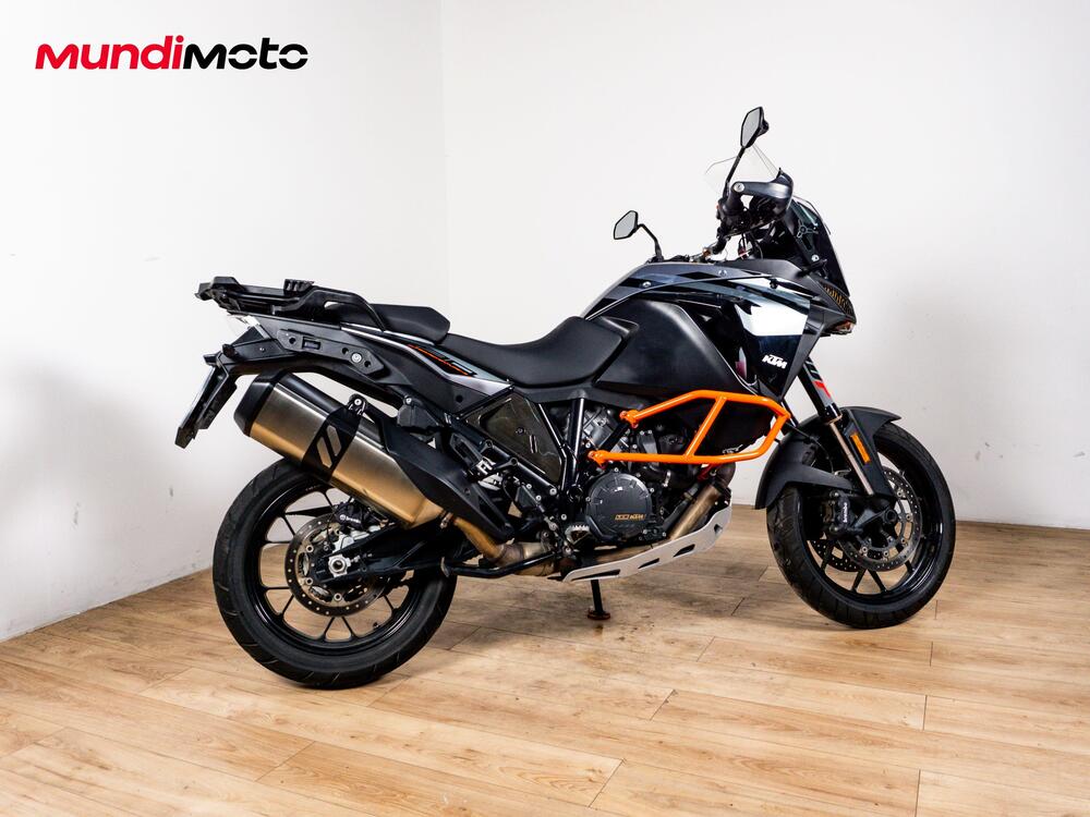 KTM 1290 Super Adventure S (2021) (3)