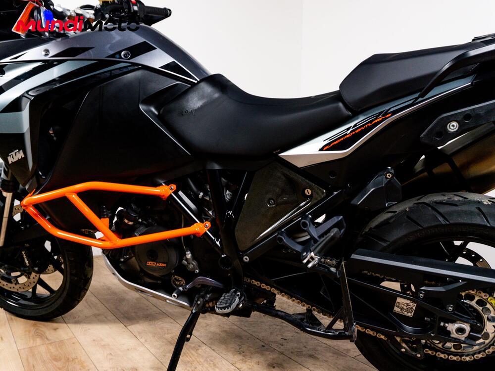KTM 1290 Super Adventure S (2021) (8)