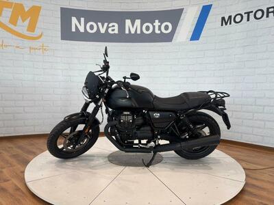 Moto Guzzi V7 Stone (2021 - 24) usata