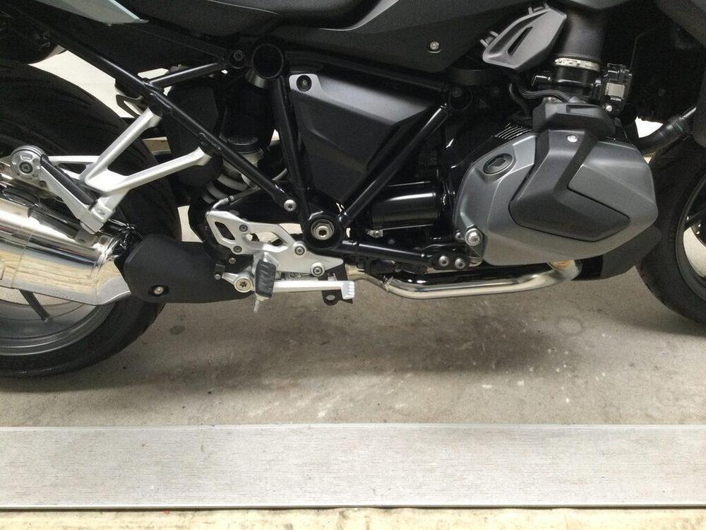 Bmw R 1250 R (2021 - 25) (10)