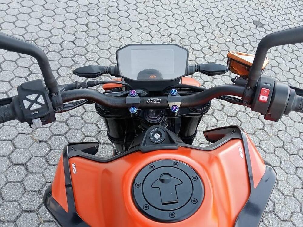 KTM 890 Duke (2021 - 23) (6)