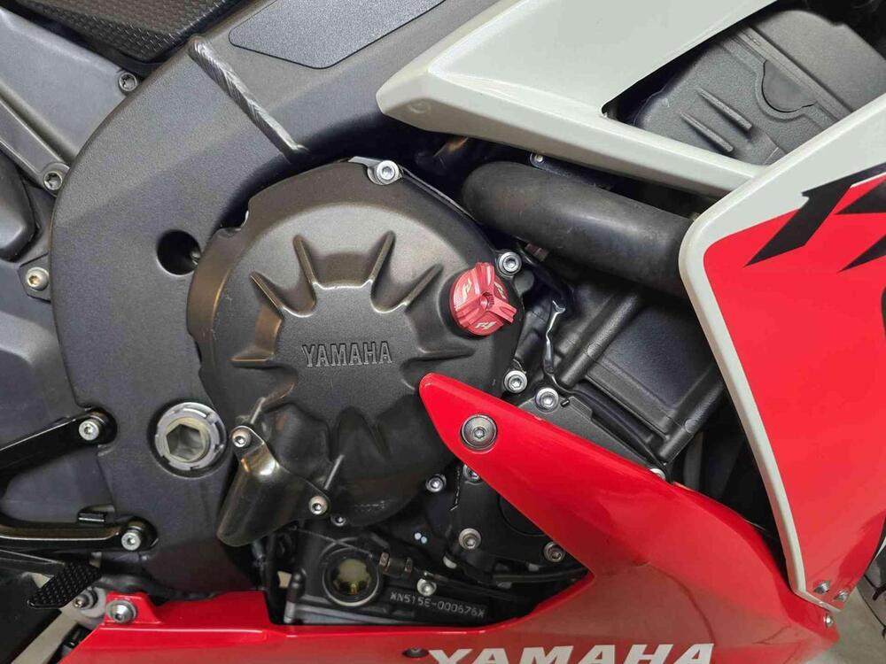 Yamaha YZF R1 (2007 - 08) (8)