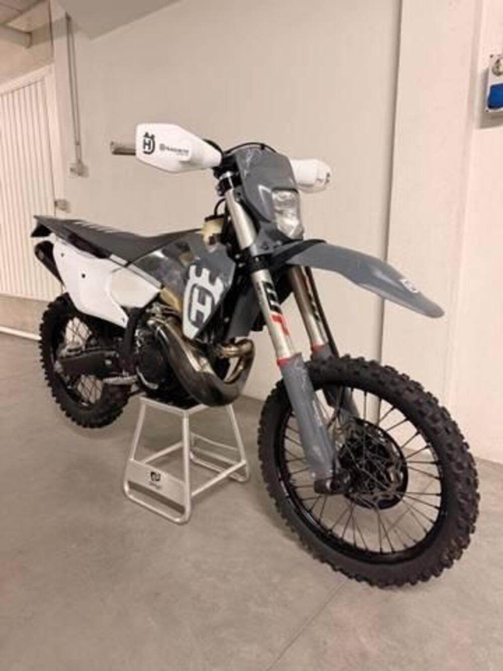 Husqvarna TE 300 Pro (2024)