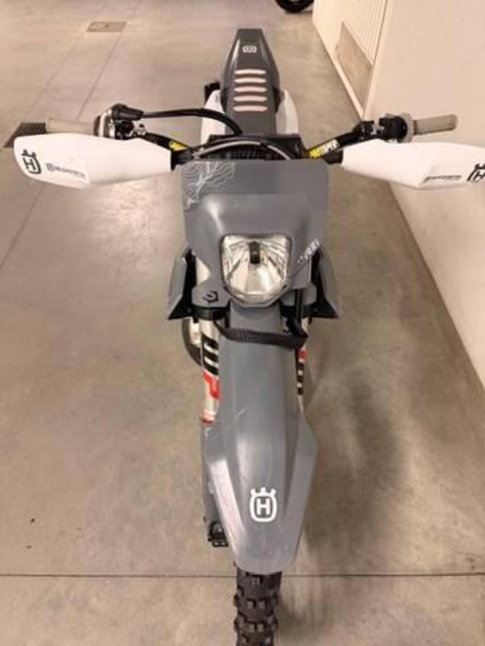 Husqvarna TE 300 Pro (2024) (7)