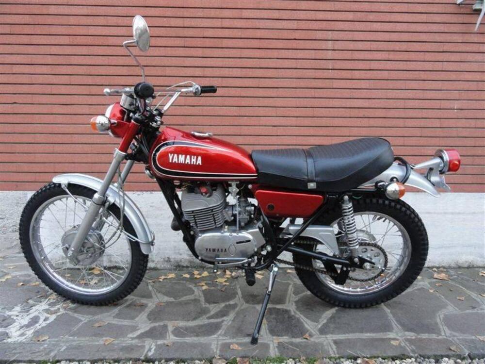 Yamaha RT2360 (2)