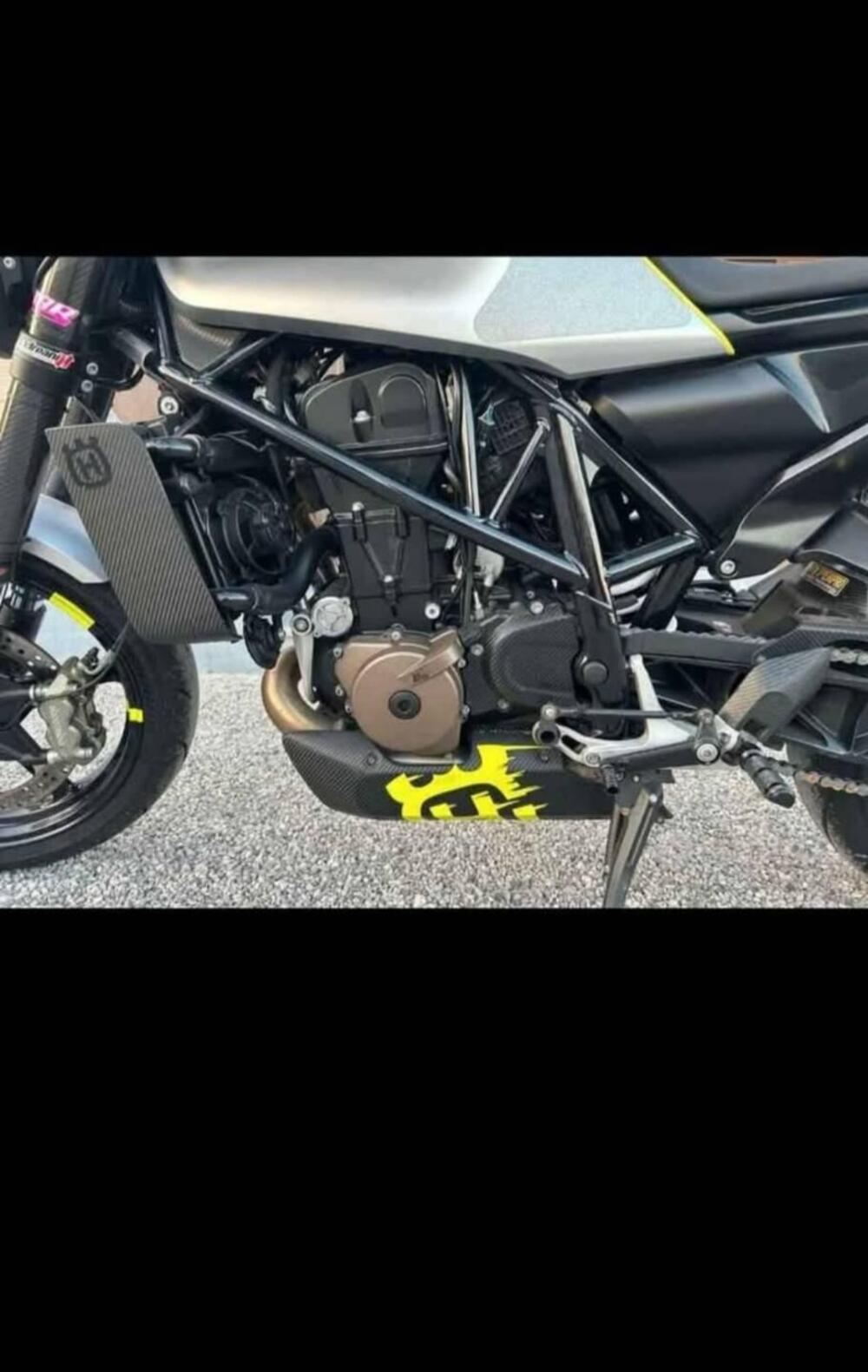 Husqvarna Vitpilen 701 (2020) (2)