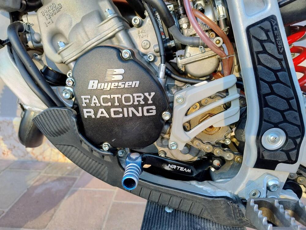 Yamaha YZ 125 (2022) (8)