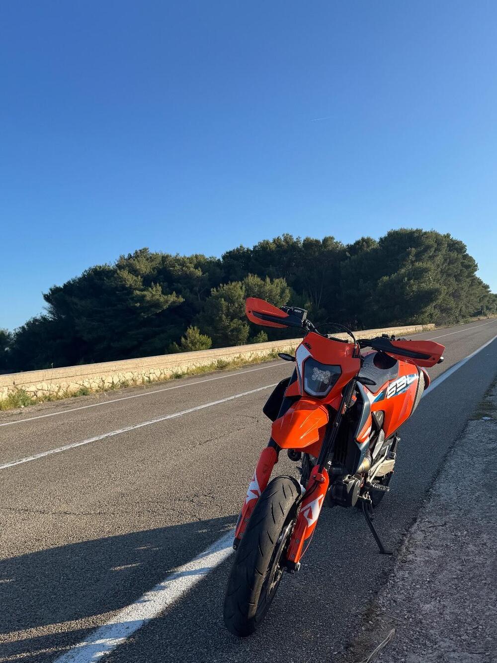 KTM 690 SMC R (2023 - 25) (4)