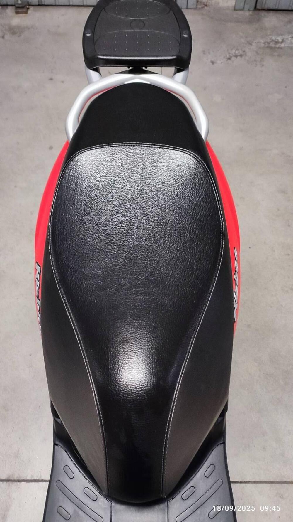 Peugeot Kisbee 50 (2010 - 18) (5)