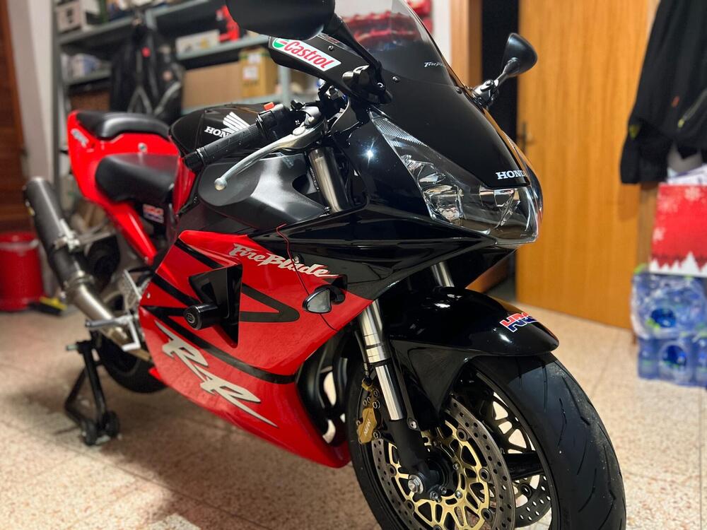 Honda CBR 900 RR Fireblade (2002 - 04) (9)