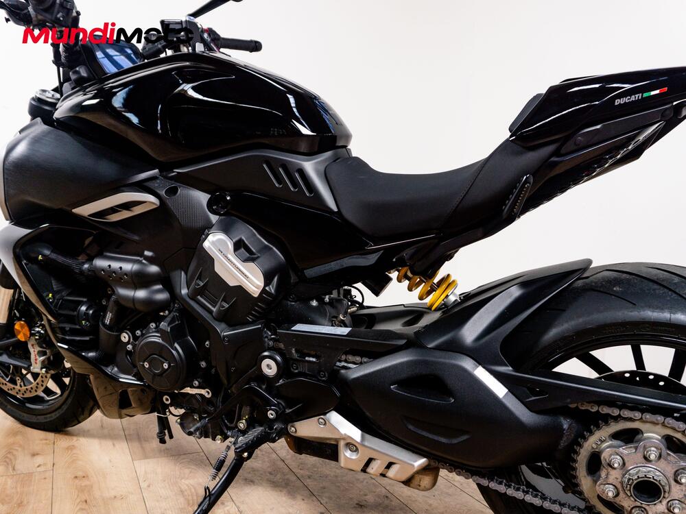 Ducati Diavel V4 (2023 - 26) (10)