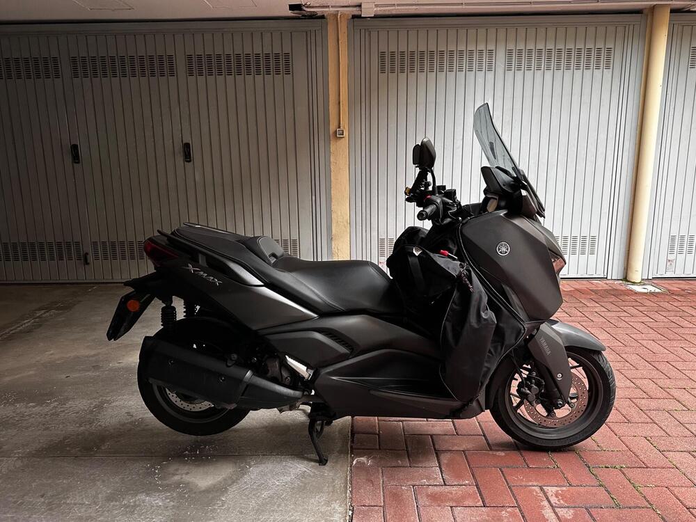 Yamaha X-Max 300 (2021 - 24) (8)