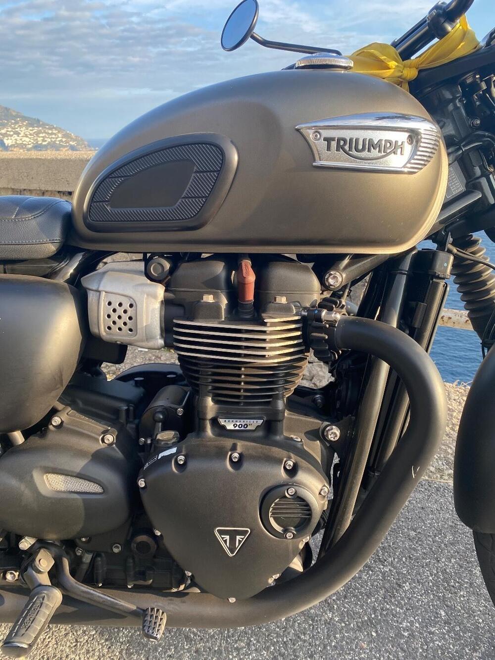 Triumph Bonneville T100 Black (2017 - 20) (3)