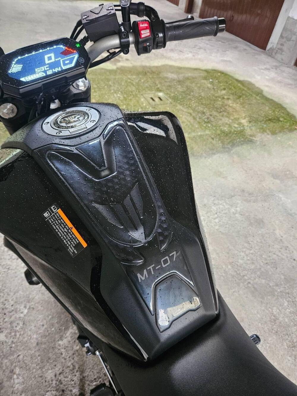 Yamaha MT-07 Pure (2023 - 25) (3)