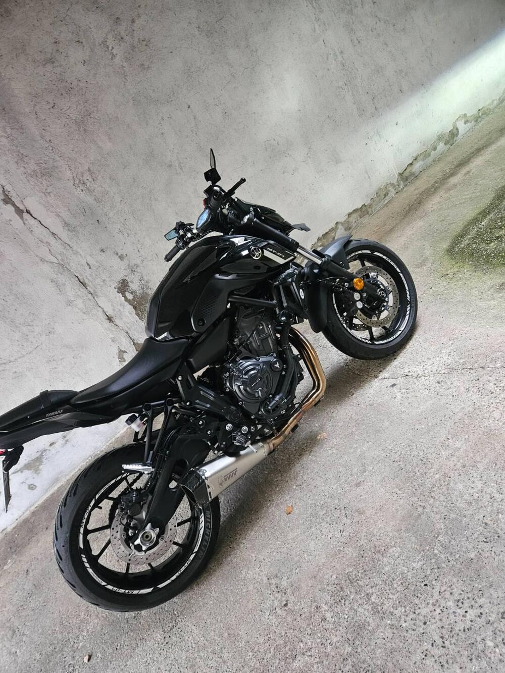Yamaha MT-07 Pure (2023 - 25) (6)