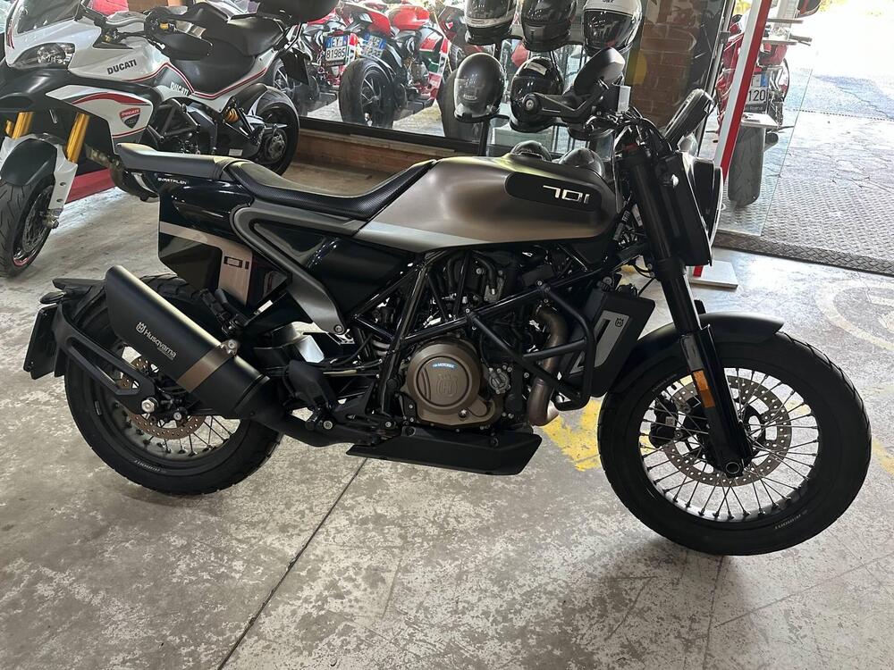 Husqvarna Svartpilen 701 (2020) (5)