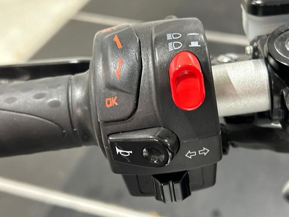 MV Agusta Brutale 800 RR (2017 - 20) (7)