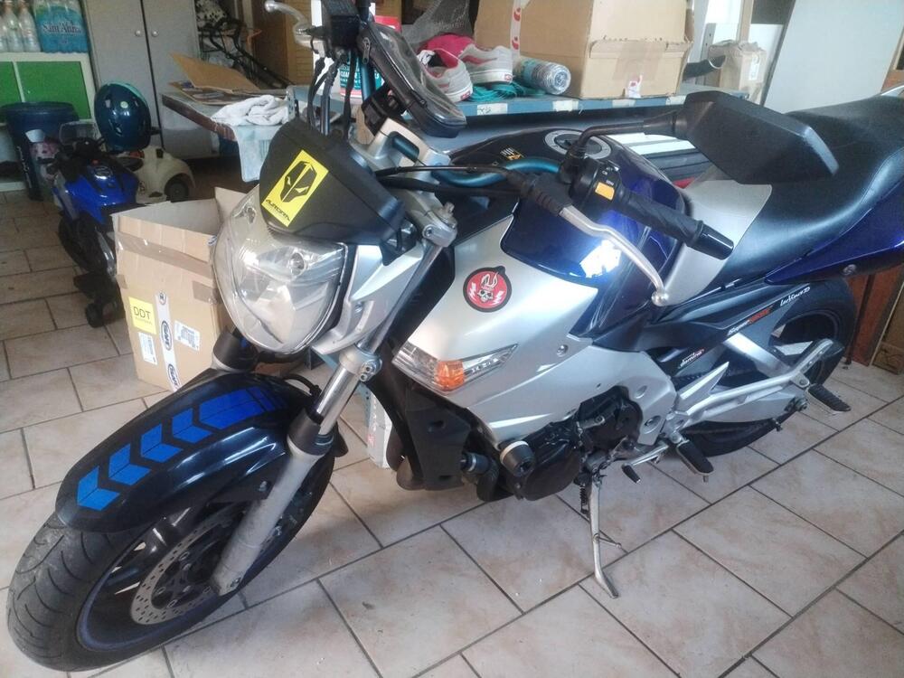 Suzuki GSR 600 (2006 - 11) (2)