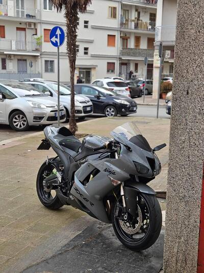 Kawasaki Ninja 600 ZX-6R (2007 - 08) usata