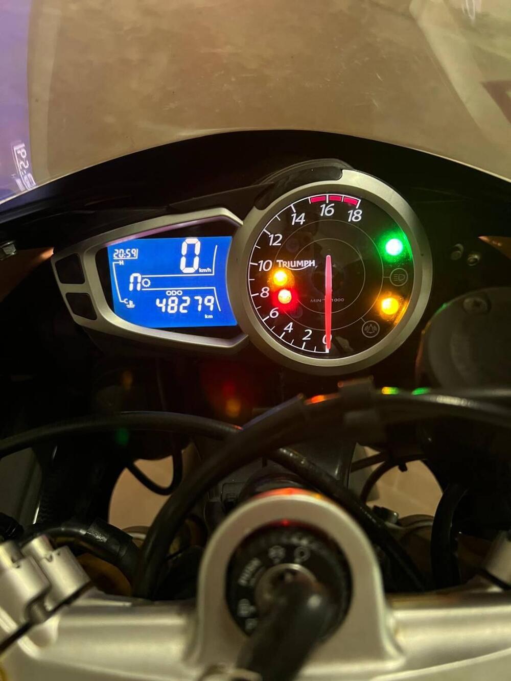 Triumph Daytona 675 R (2010 - 12) (13)