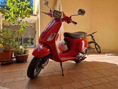 Piaggio Vespa 125 ETS usata