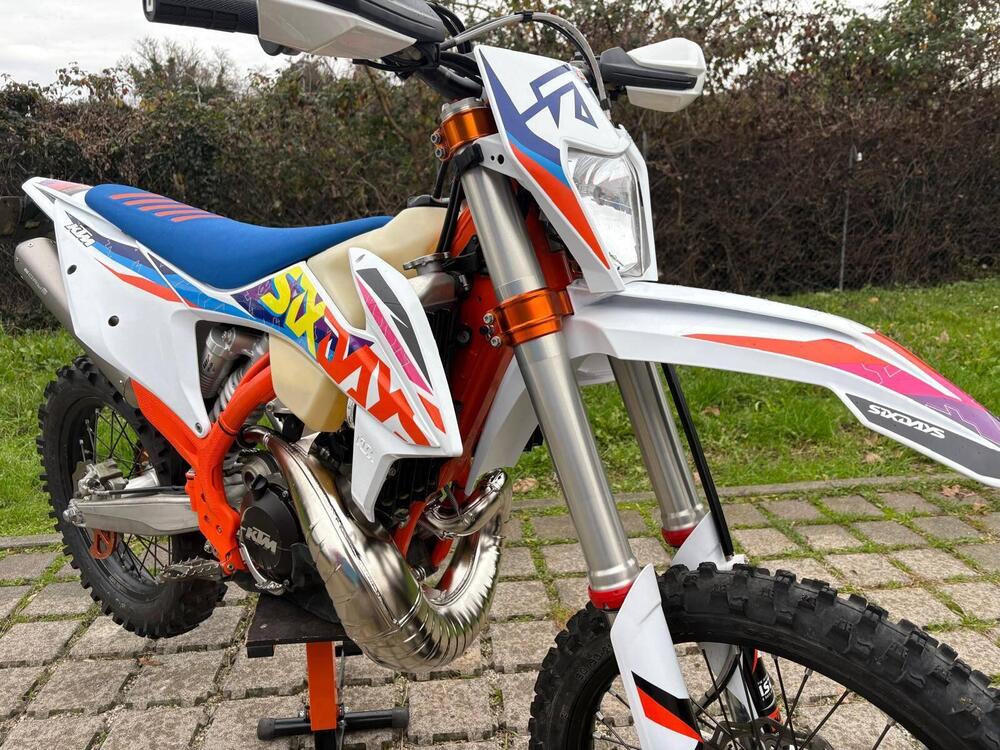 KTM 300 EXC TPI Six Days (2022) (5)