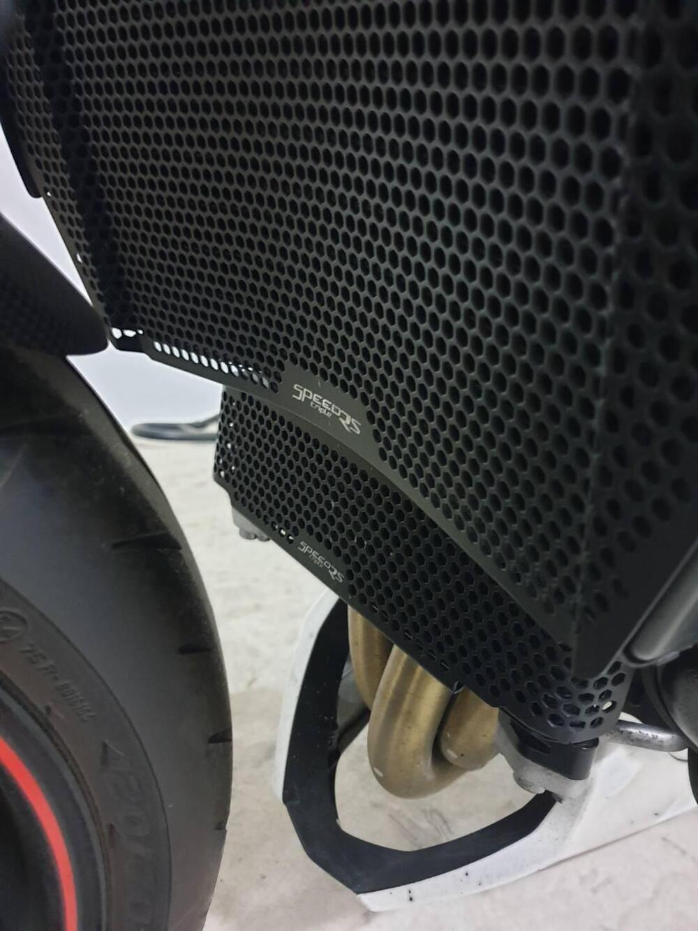Triumph Speed Triple 1050 RS (2018 - 20) (5)