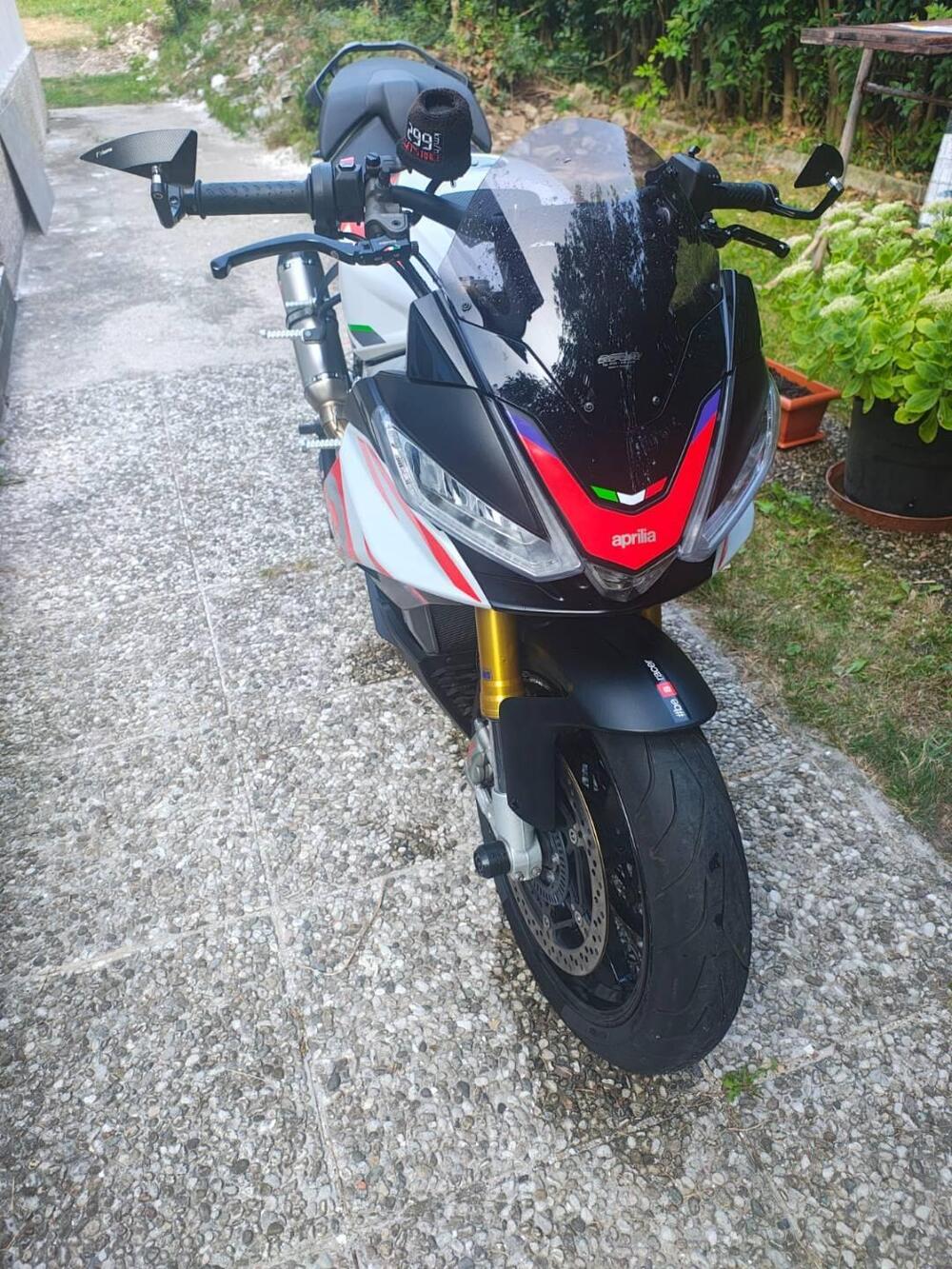 Aprilia Tuono V4 (2021 - 24) (5)