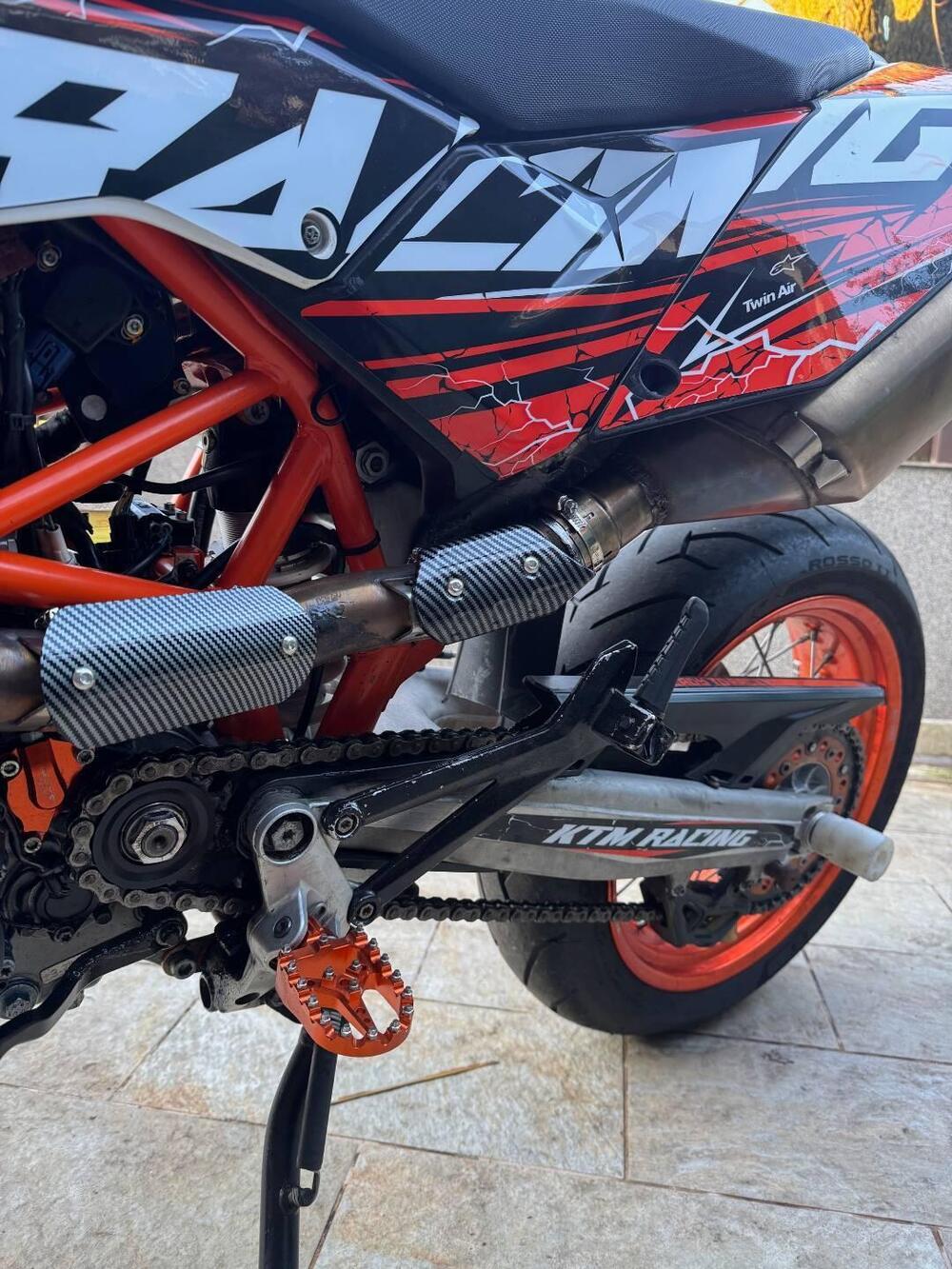 KTM 690 SMC R (2012 -17) (3)