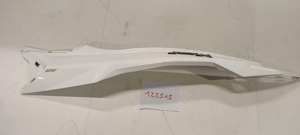 FIANCATA POSTERIORE SX JET X 125 Sym (3)