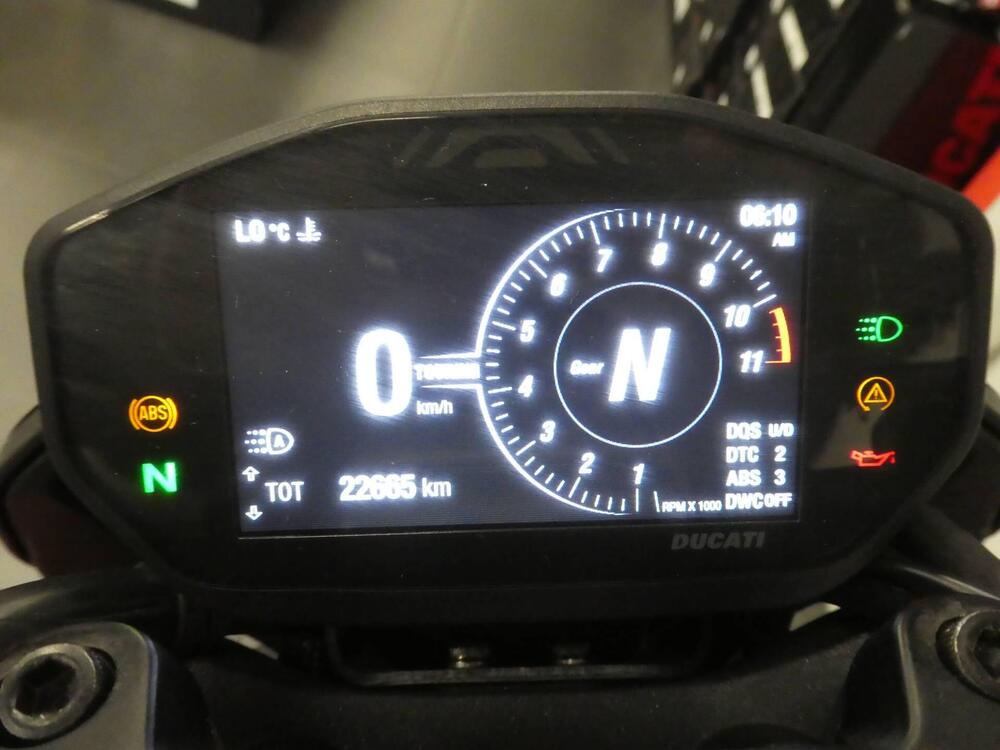 Ducati Hypermotard 950 RVE (2022 - 25) (2)