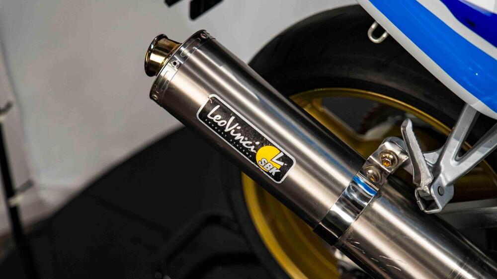 Suzuki GSX-R 750 SRAD (12)