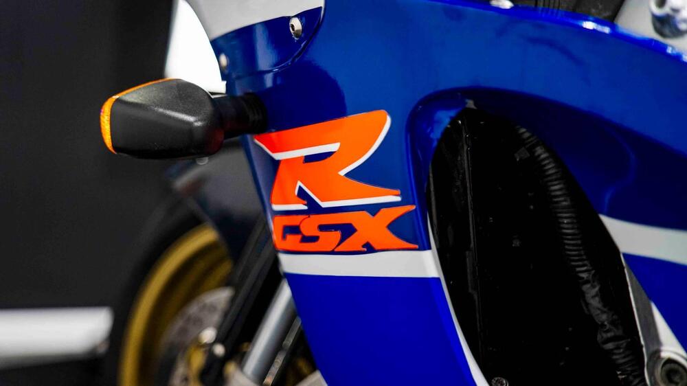 Suzuki GSX-R 750 SRAD (14)