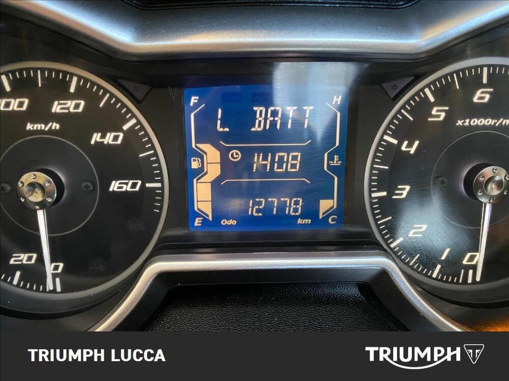 Yamaha X-Max 300 ABS (2017 - 20) (7)