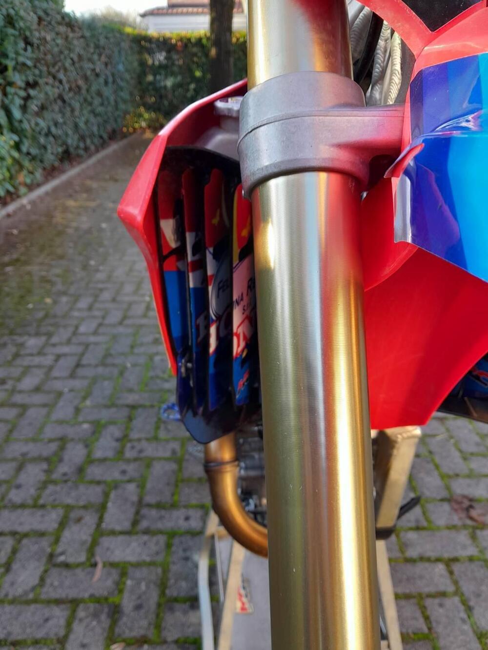 Honda CRF 250 R (2023) (6)