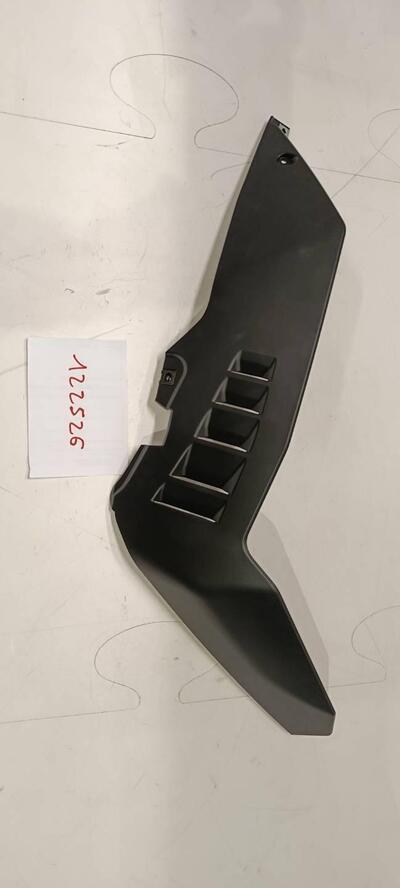 SPOILER DX (SOTTOPEDANA DX) SYM ADXTG400