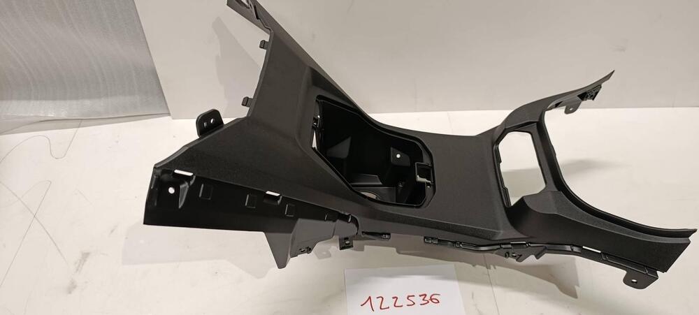 TUNNEL CENTRALE SYM ADX 300 (3)