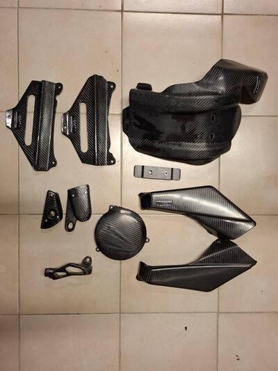 Vendo protezioni moto Cmt