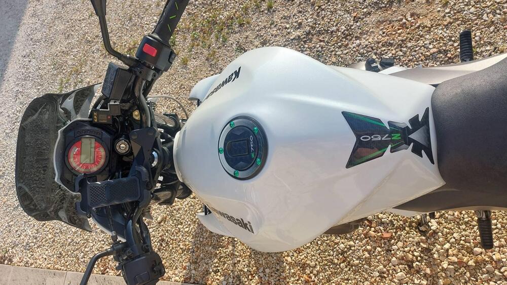 Kawasaki Z 750 (2003 - 06) (4)