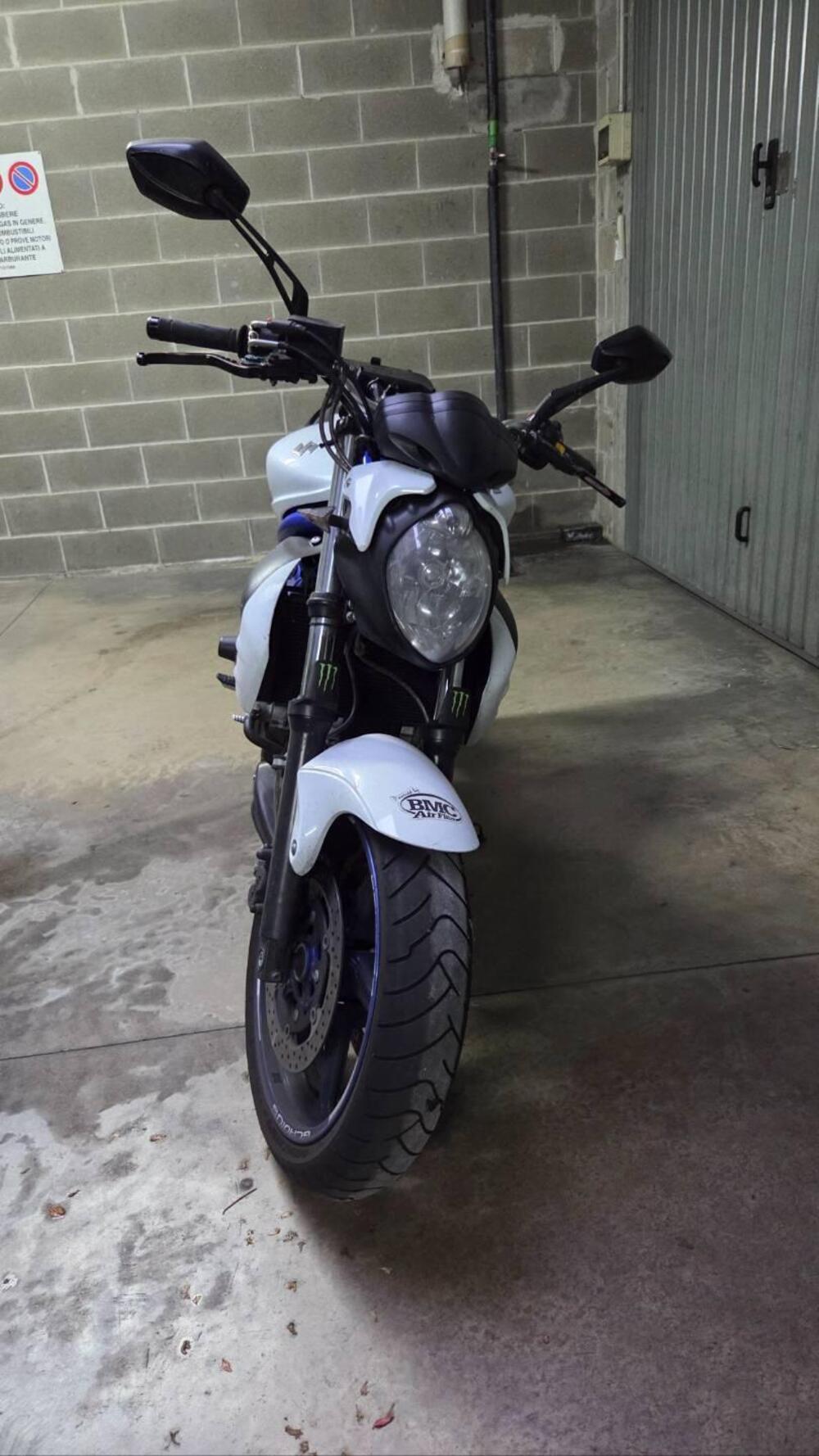 Suzuki Gladius 650 SFV (2009 - 15) (3)