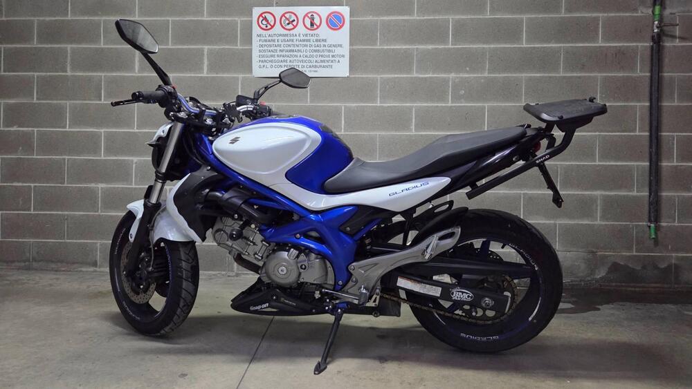 Suzuki Gladius 650 SFV (2009 - 15) (4)