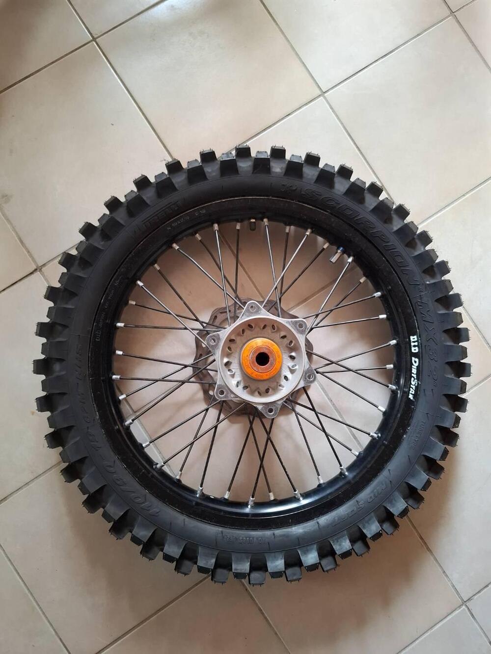 Vendo ruota posteriore Husqvarna