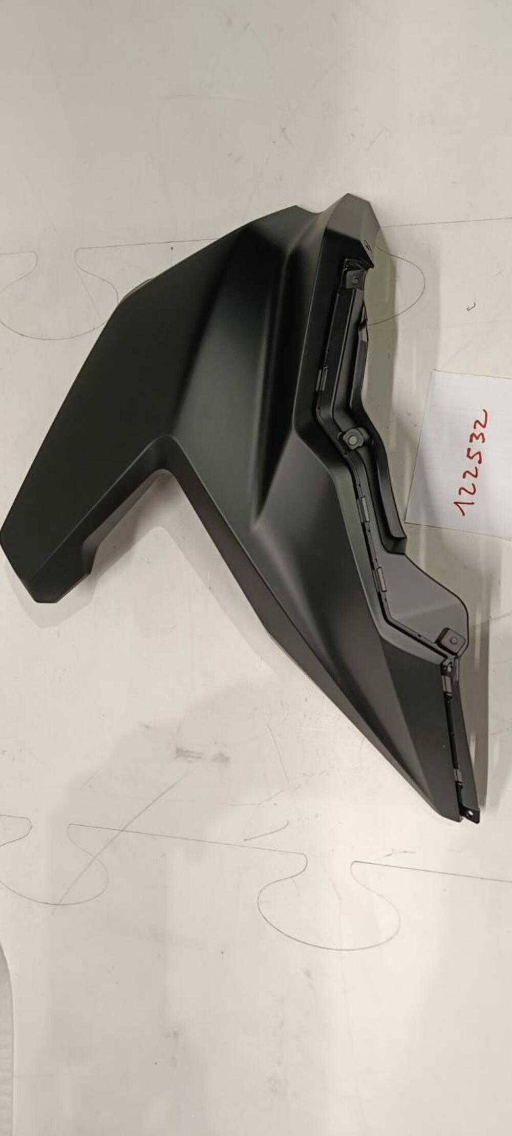 SCUDO ANTERIORE DX SYM ADX 300