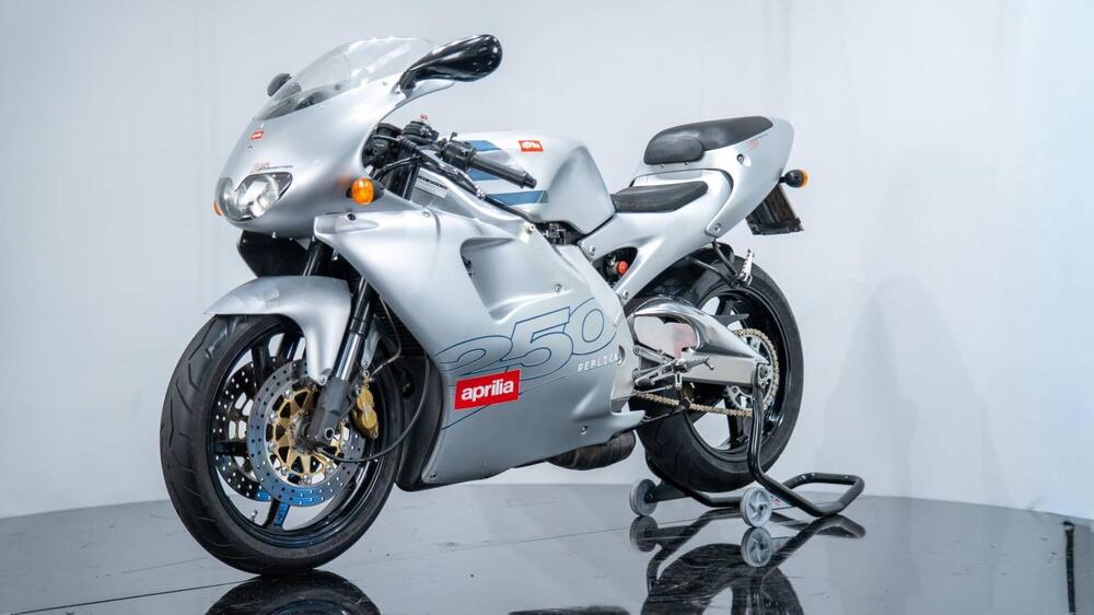 Aprilia RS 250 REPLICA (3)